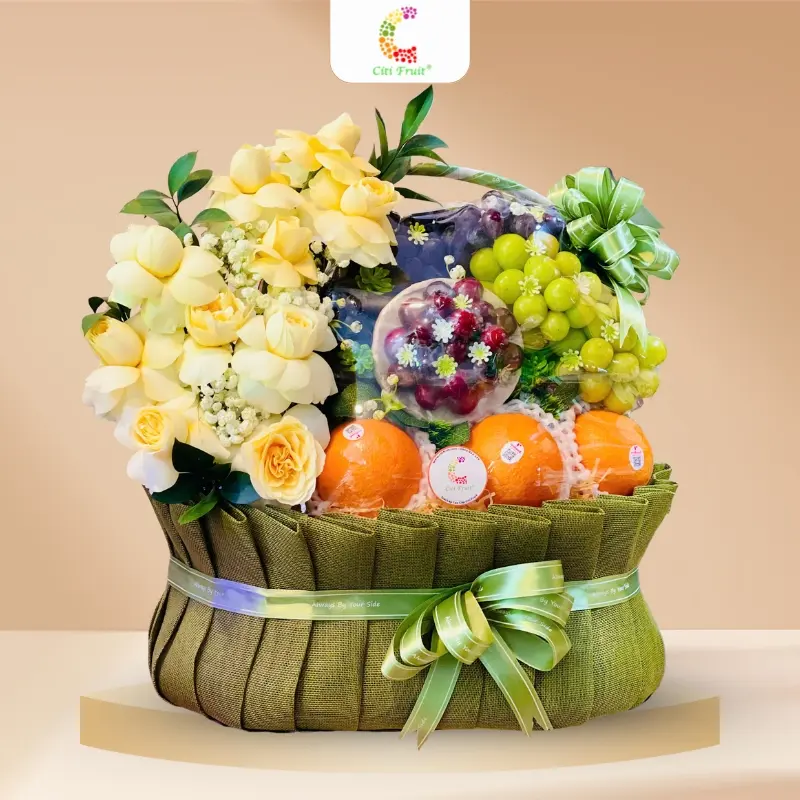Giỏ Trái Cây Kết Hợp Hoa Tươi CH33